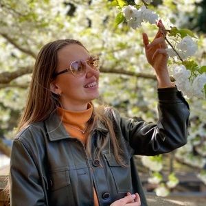 Meet your Posher, Ekaterina